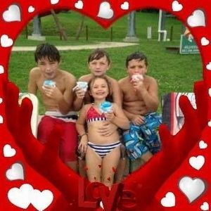 Meet your Posher, Angie